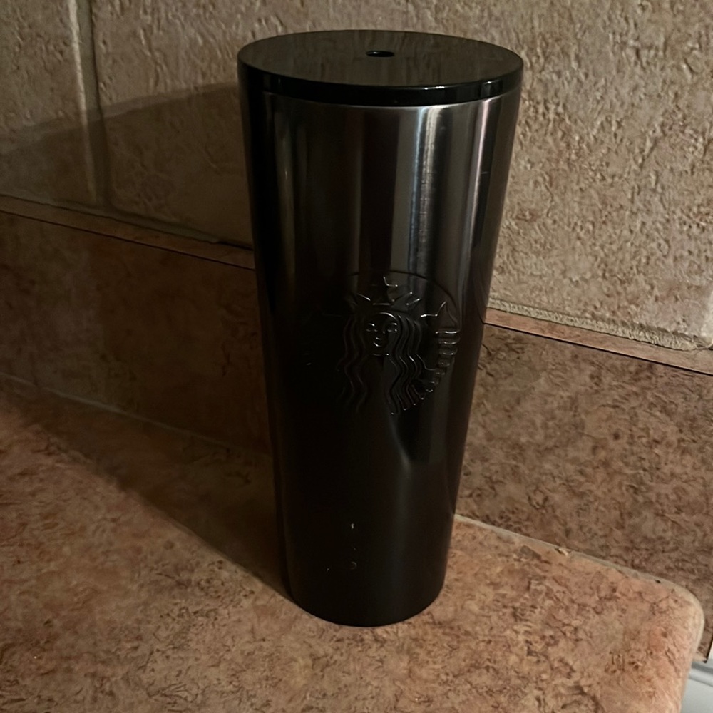 STARBUCKS Tumbler Black Metallic 24 oz no straw